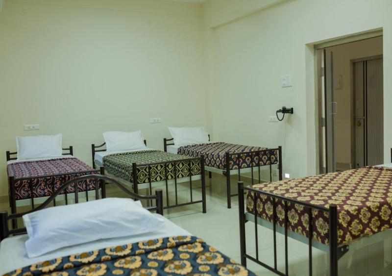 Hotel Aalayam Тируваннамалай Экстерьер фото